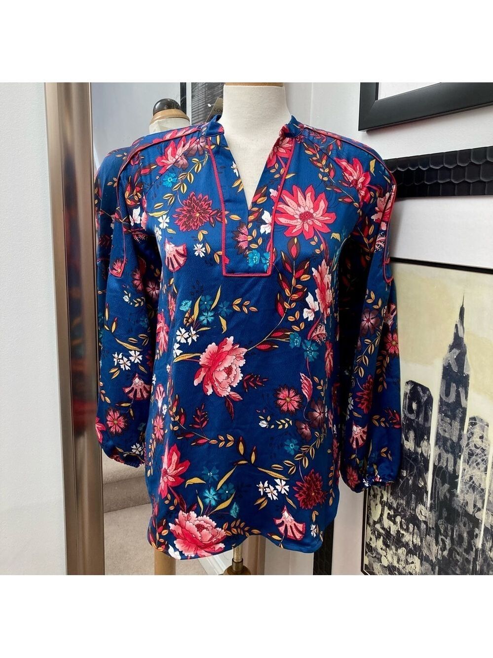 NWT Loft tunic blouse in perfect condition.
